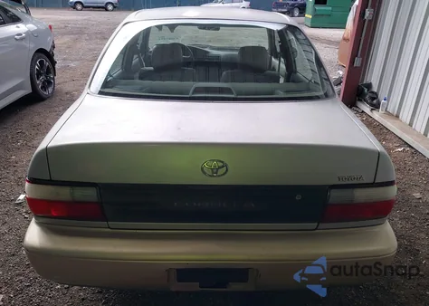1996 Toyota Corolla from USA, damaged, VIN 2T1BA02E9TC130951